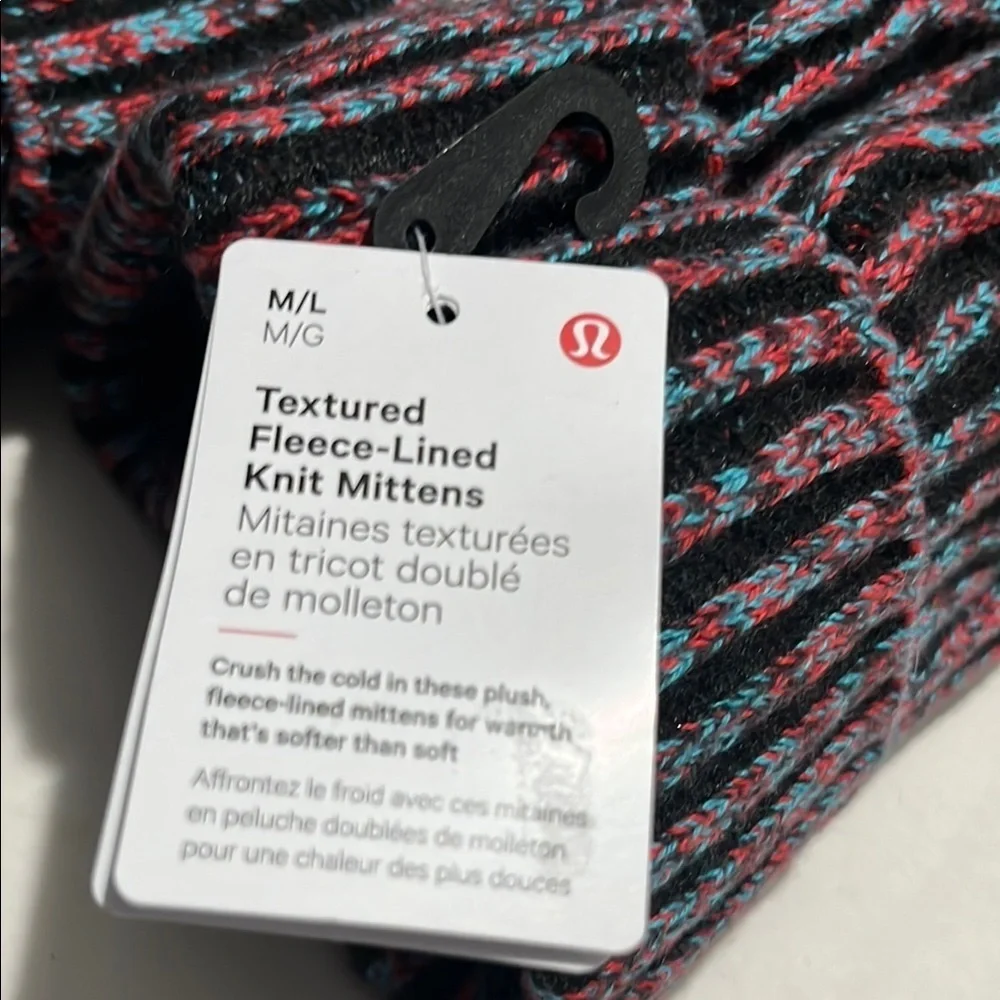 NWT Lululemon Womens Textured Fleece-Lined Knit Mittens Size M/L